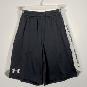 Under Armour Boy's Shorts Black/White Size YM